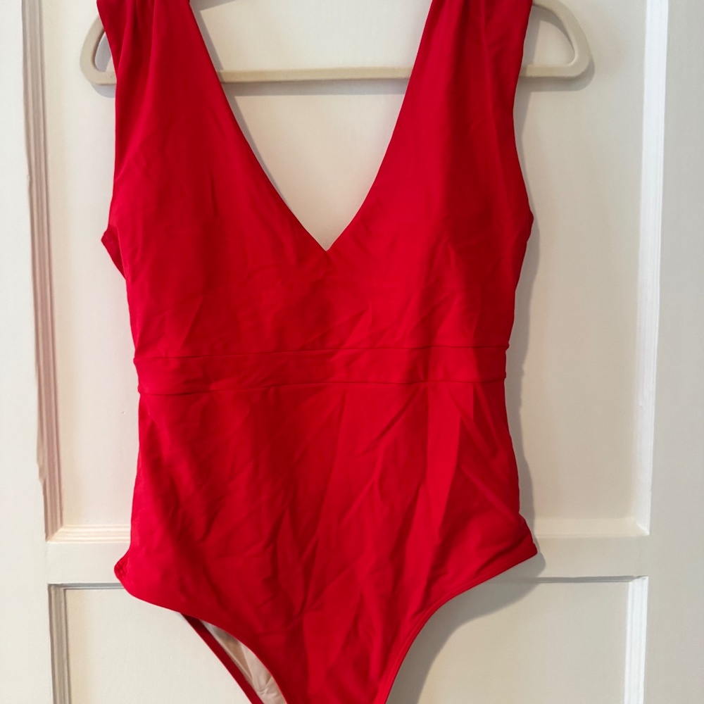 Summersalt Ruched Backflip in Lava- size 10